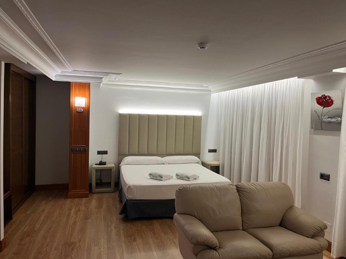 Gran Hotel Liber & Spa Playa Golf 노하 외부 사진